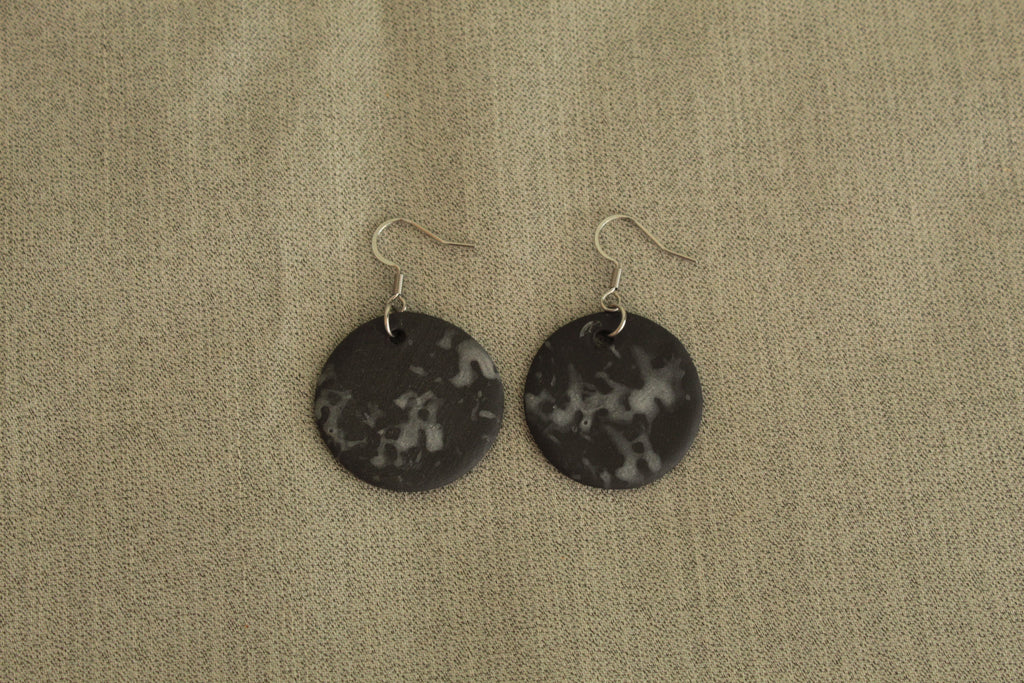 Black and white porcelain circle dangling earrings