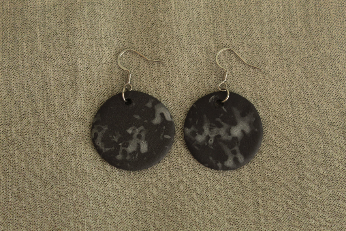 Black and white porcelain circle dangling earrings