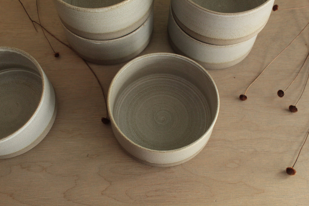 Grey serving bowl - small