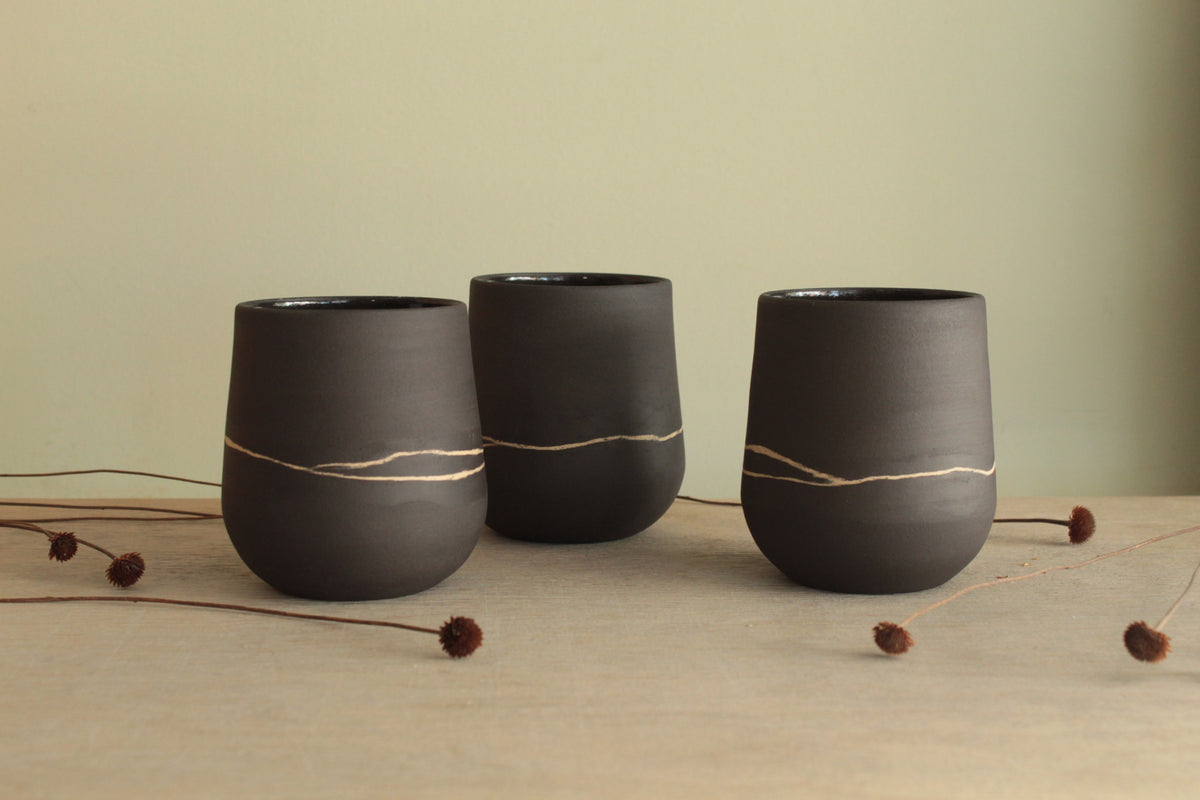 White line cup