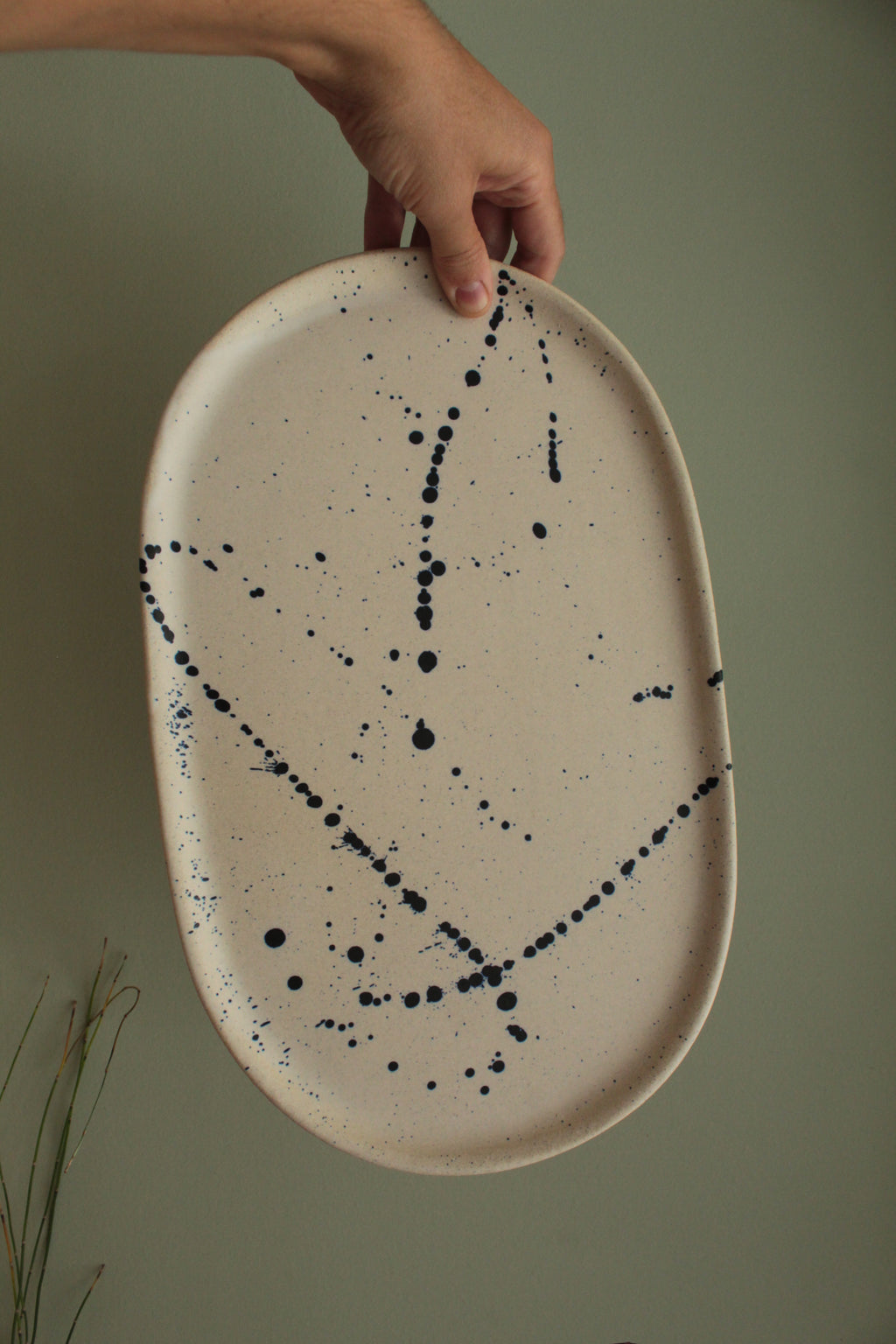 Oval platter with splashes