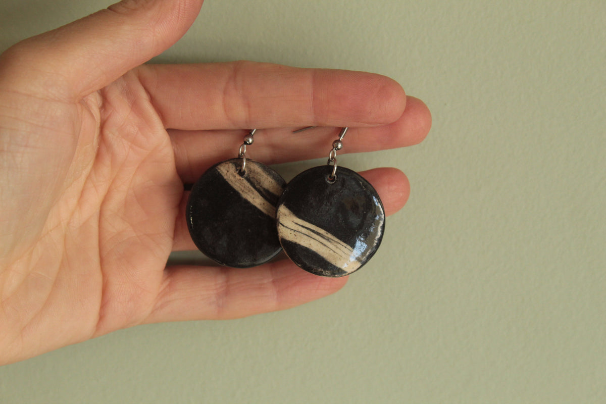 Marble circle dangling earrings