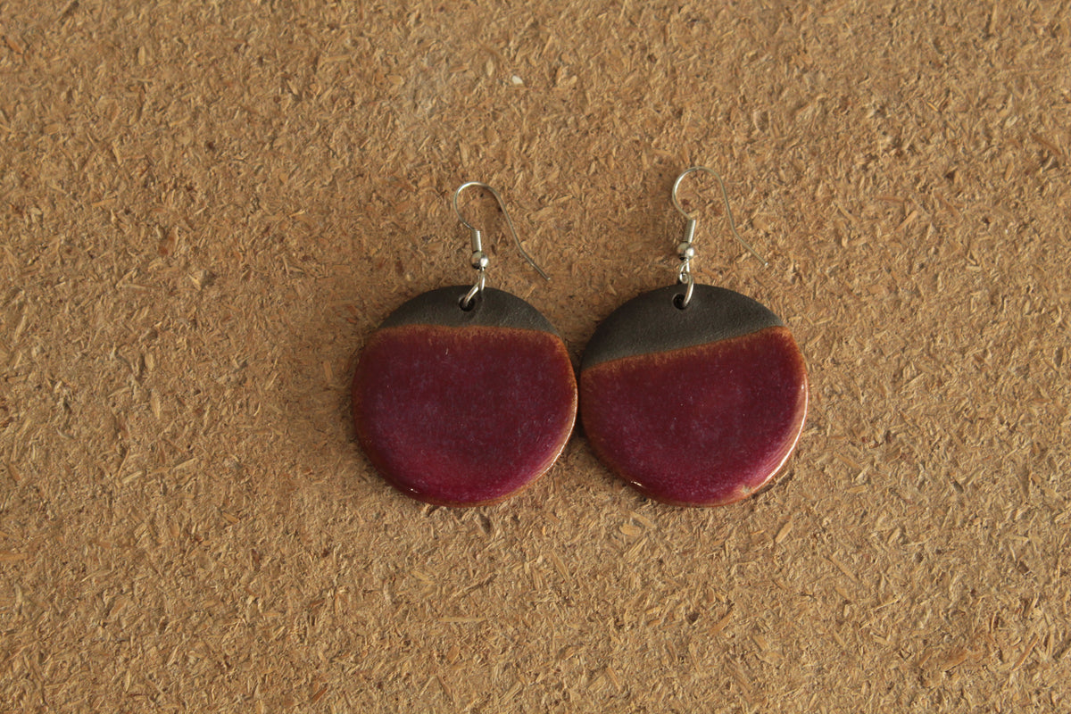 Black and ruby circle dangling earrings
