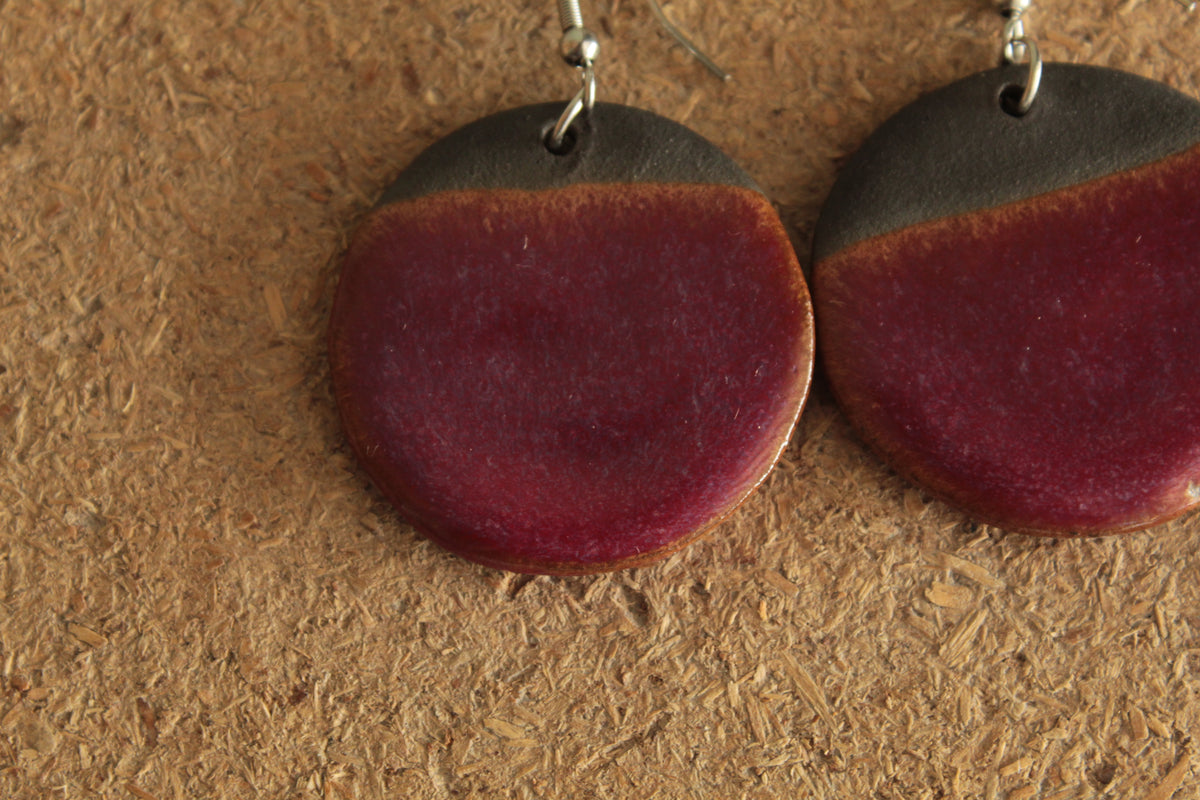 Black and ruby circle dangling earrings