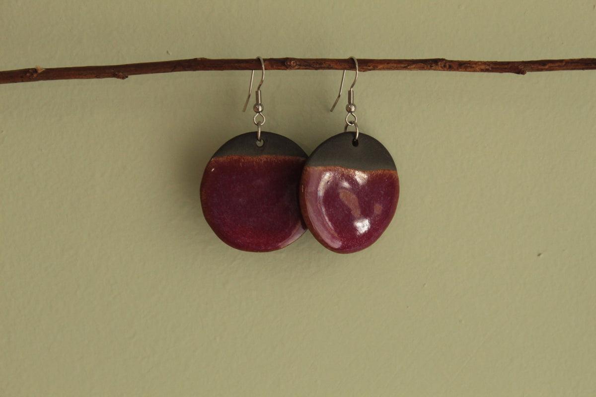 Black and ruby circle dangling earrings