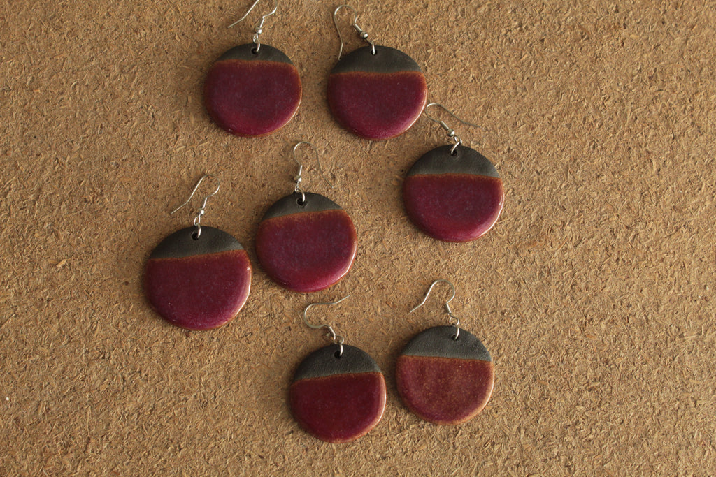 Black and ruby circle dangling earrings