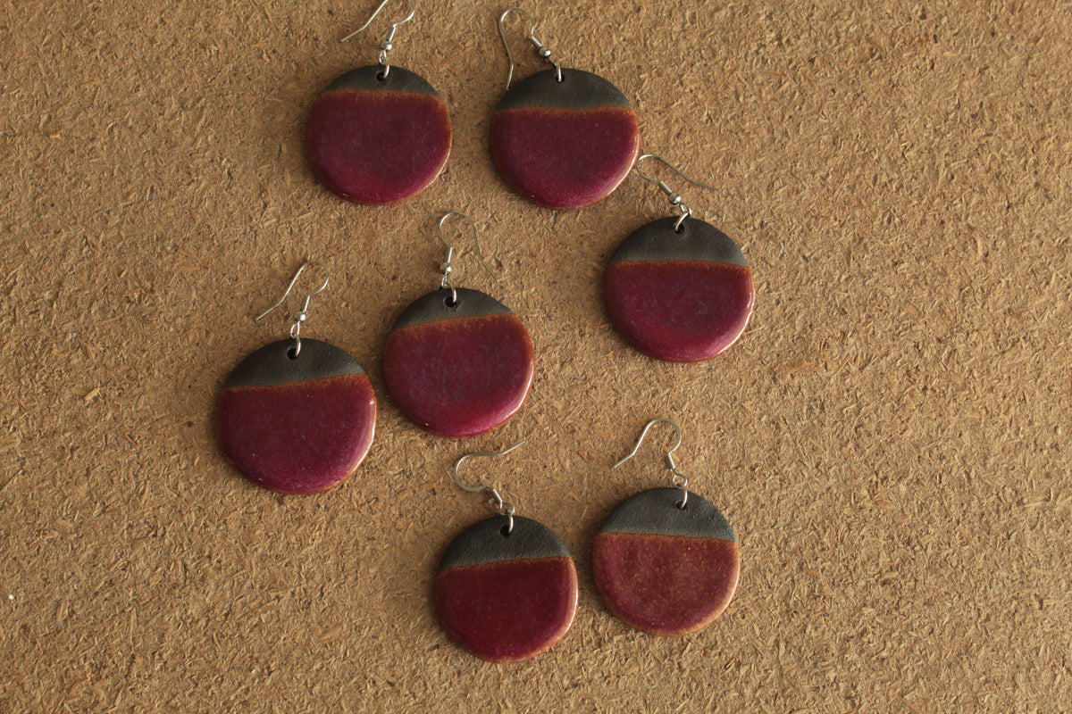 Black and ruby circle dangling earrings