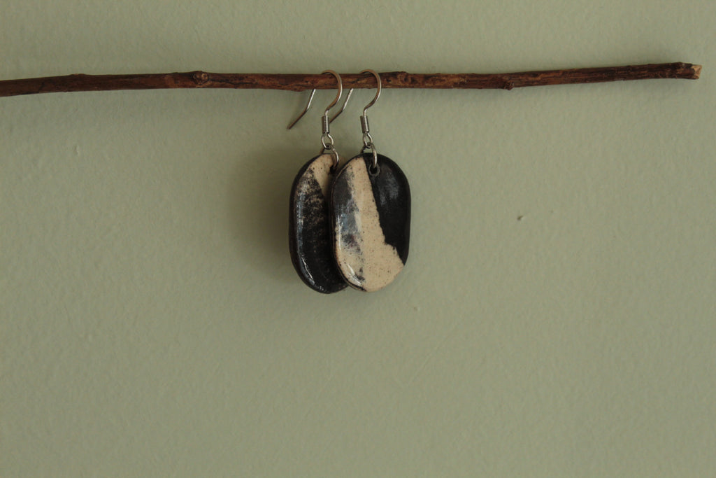Marble oval dangling earrings