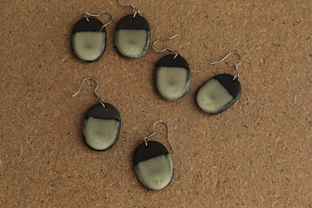 Maira oval dangling earrings