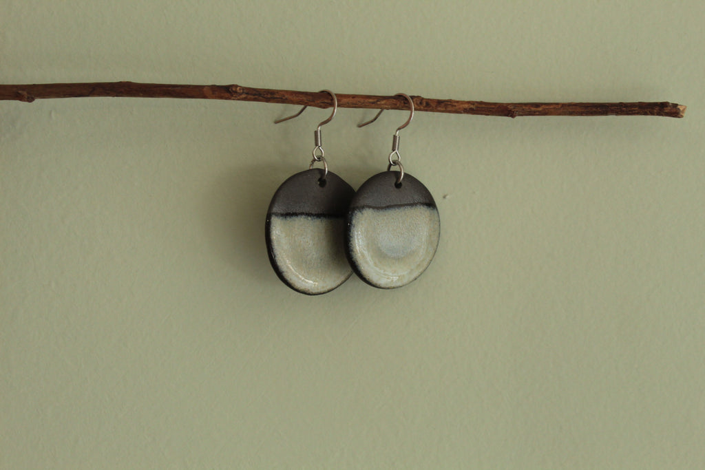 Maira circle dangling earrings