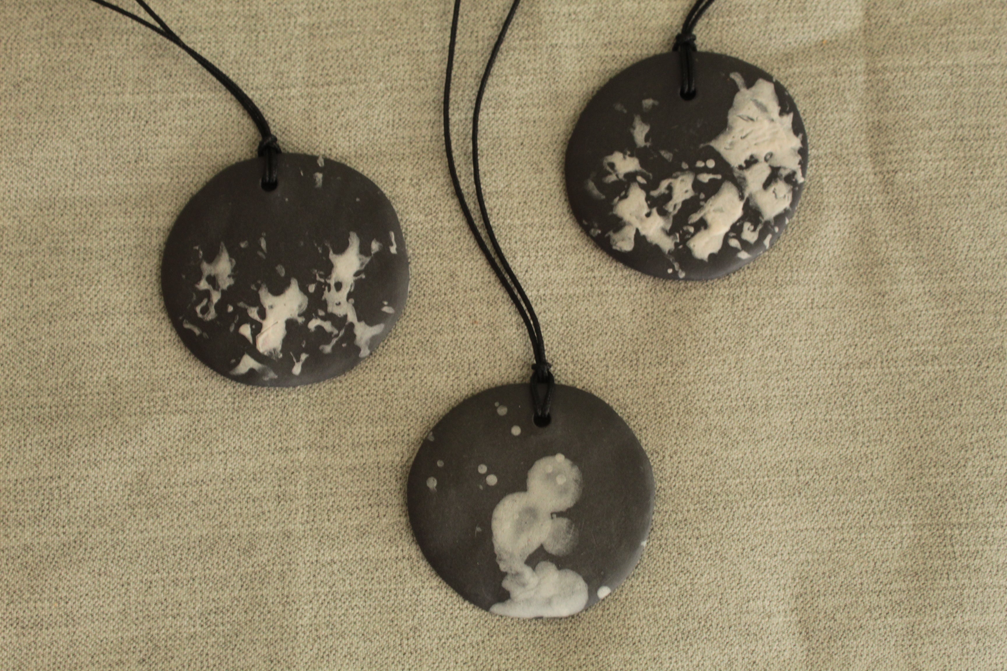 Black and white porcelain circle necklace