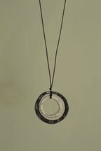 Black and white hoops porcelain necklace with white design