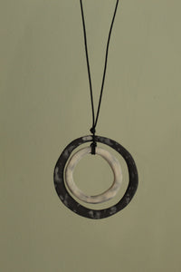 Black and white hoops porcelain necklace