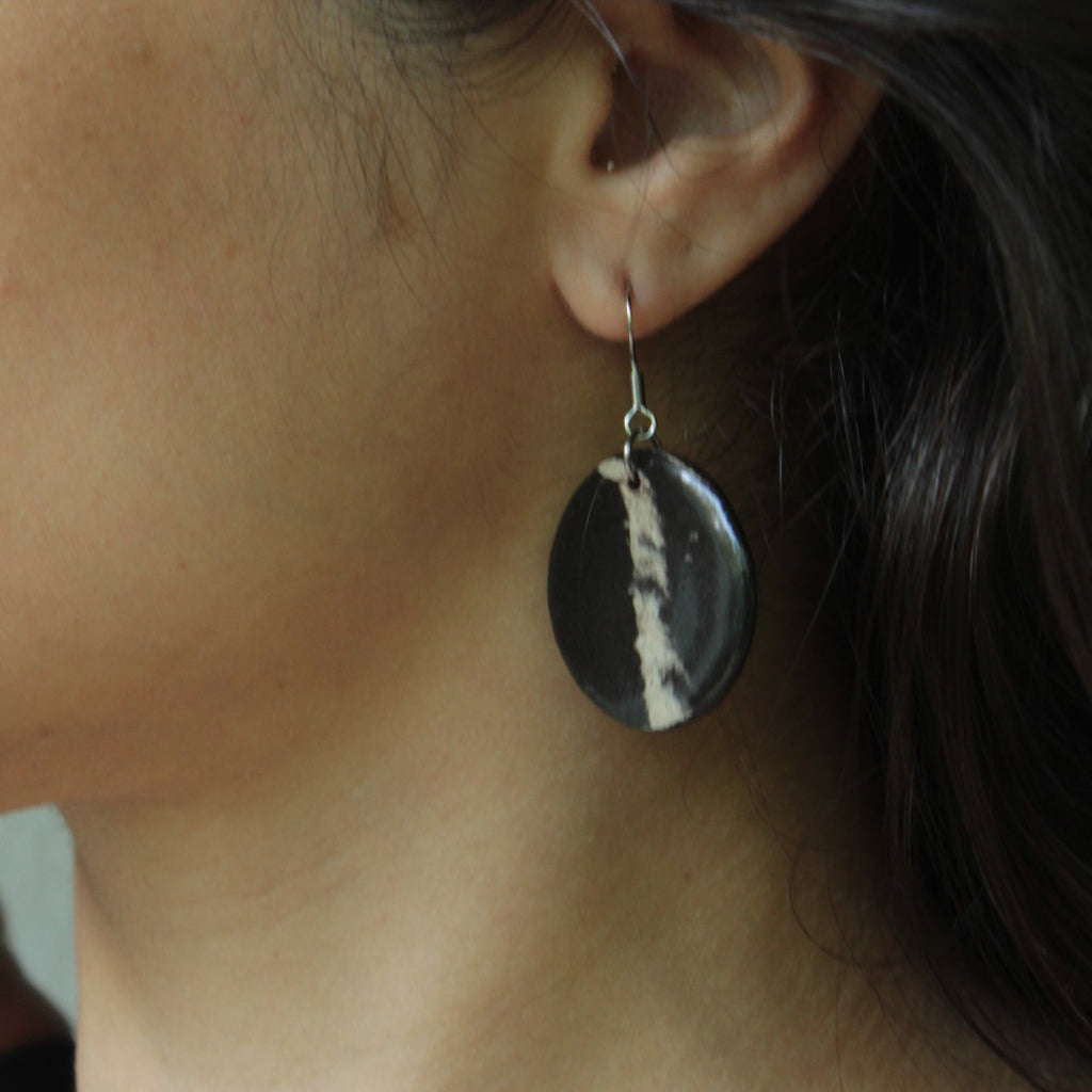 Marble circle dangling earrings