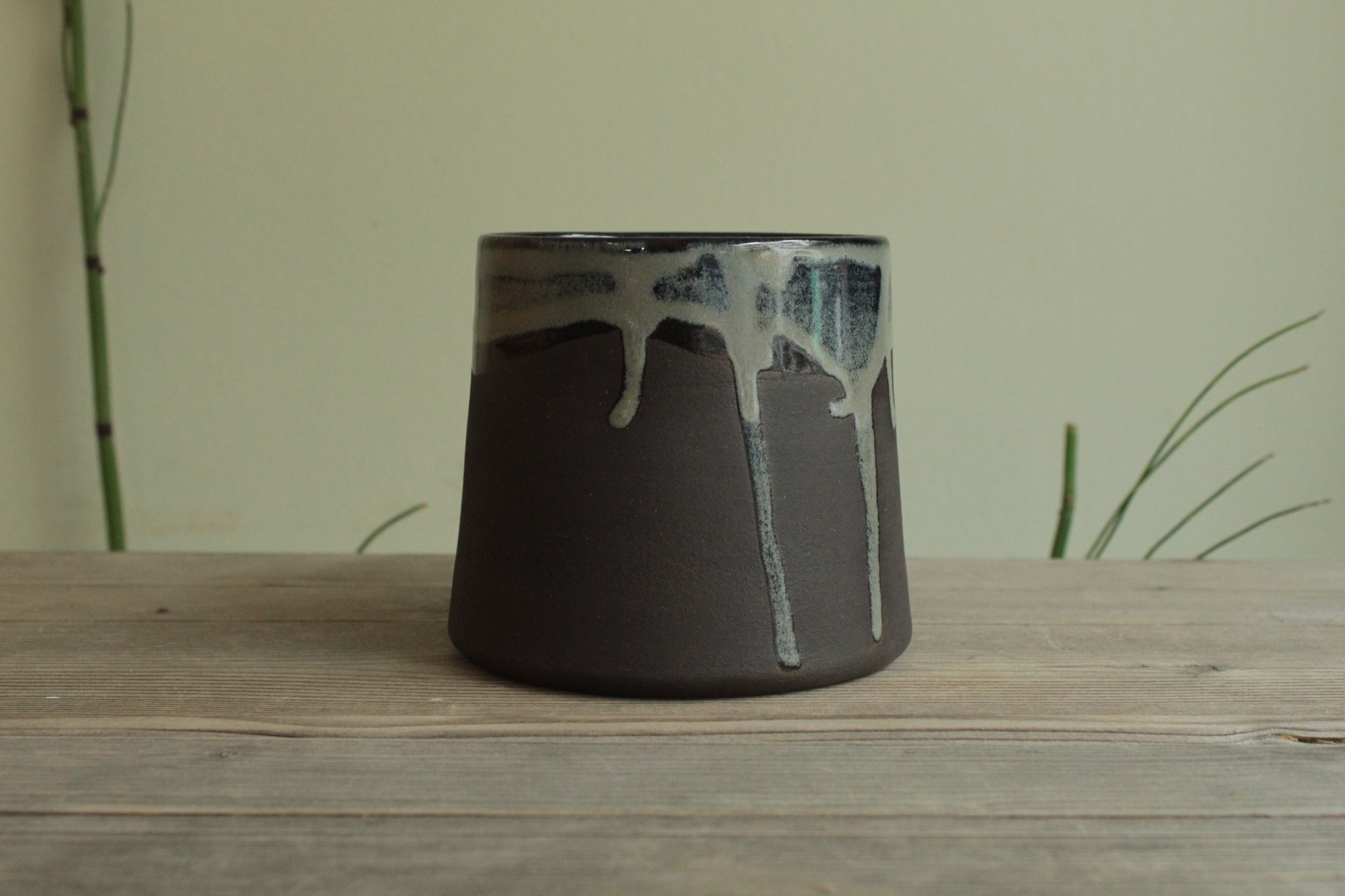 400ml Dark sage mug with drippings