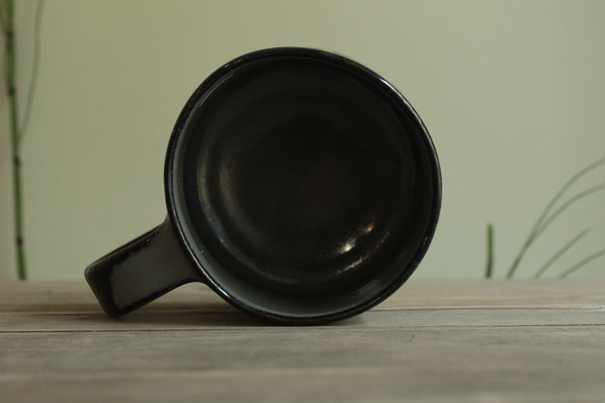 400ml Dark sage mug with drippings