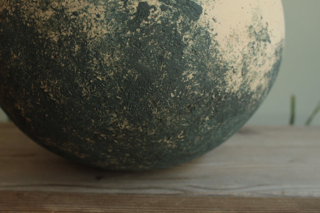 Blue design round vase