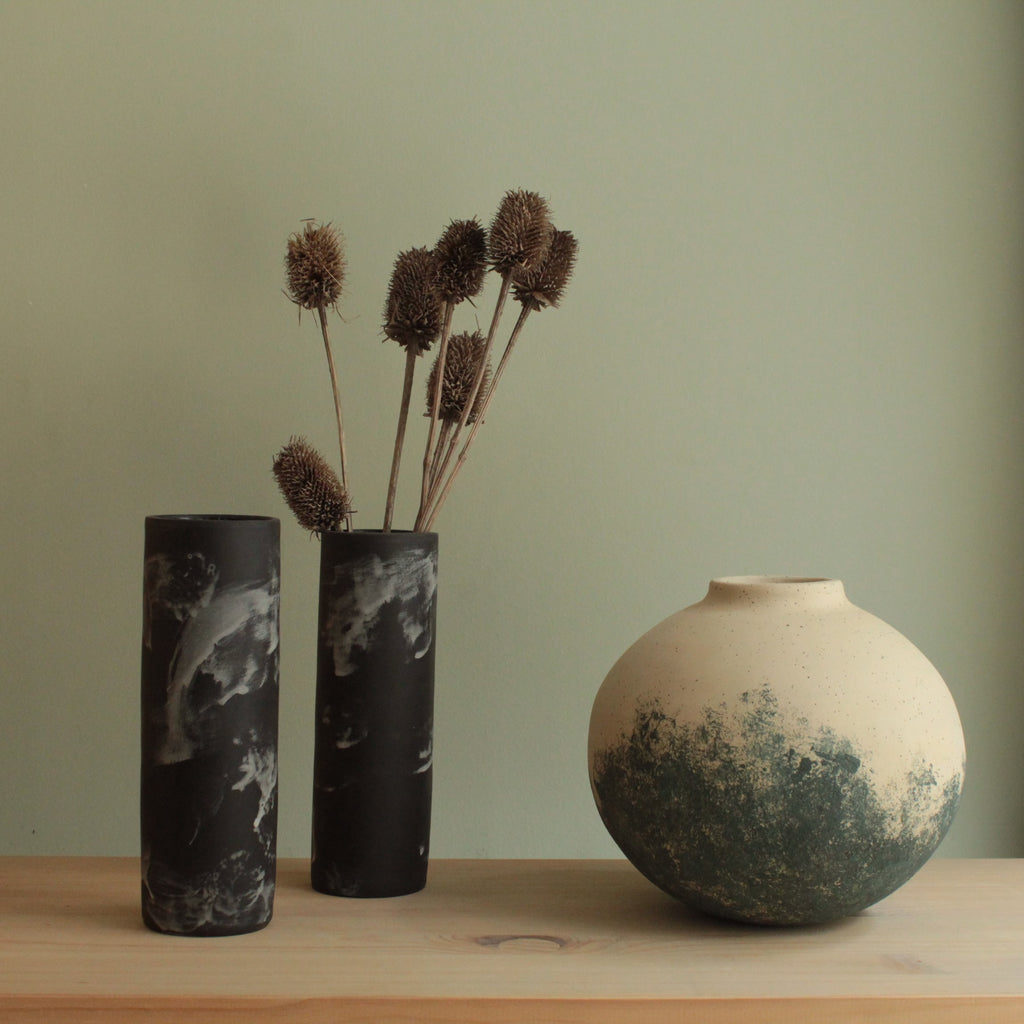 Blue design round vase