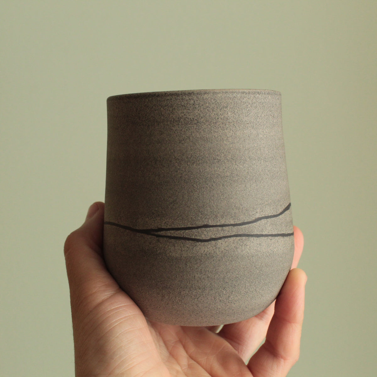 Black line cup