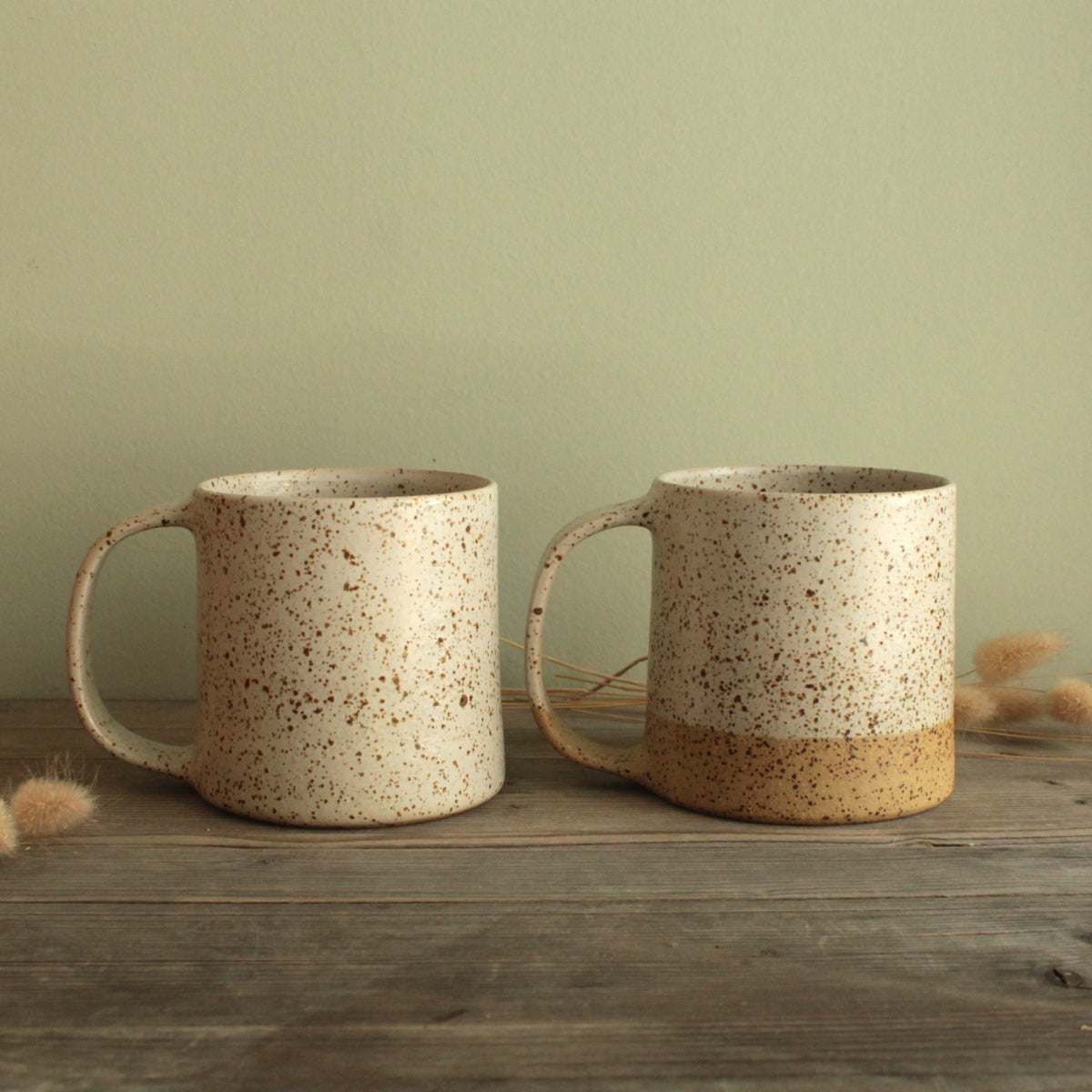 400ml White speckled mug