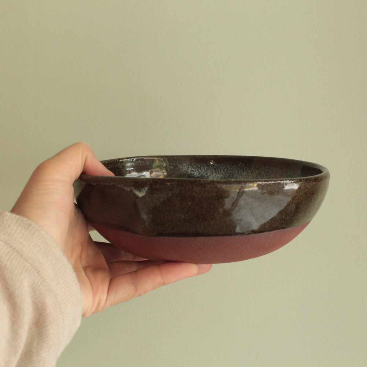 Medium green-red bowl