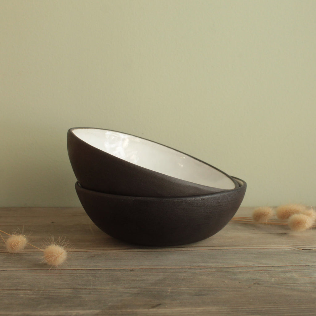 Black and white bowl size 2