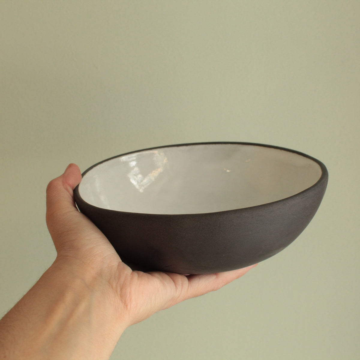 Black and white bowl size 2