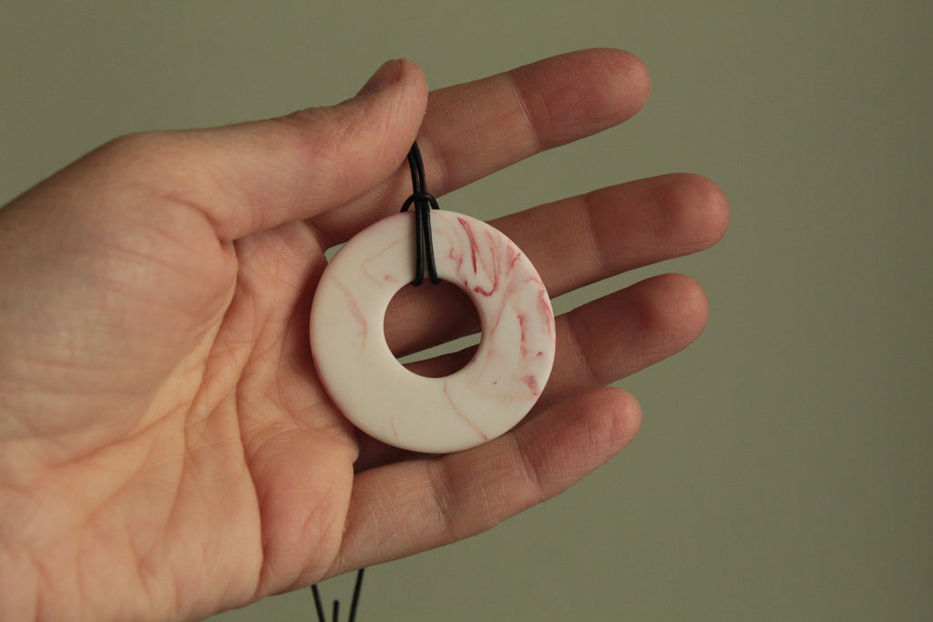 Marble porcelain necklace with leather cord - red