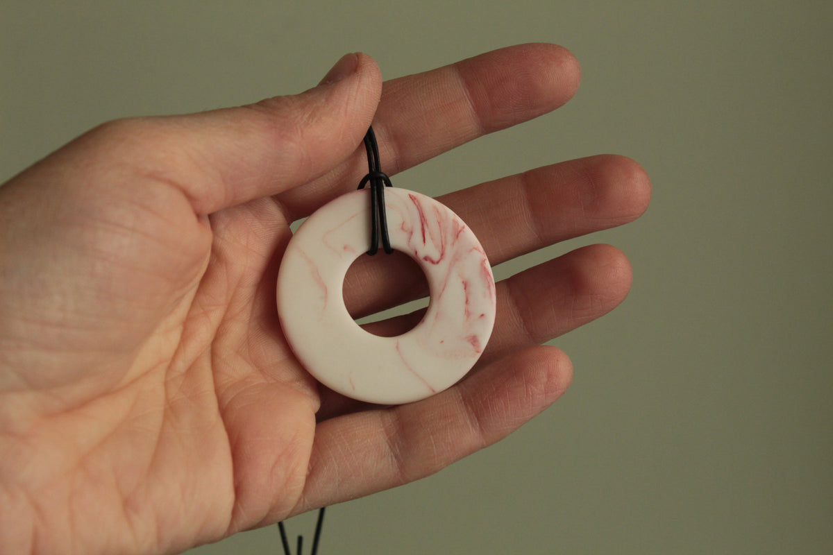 Marble porcelain necklace with leather cord - red