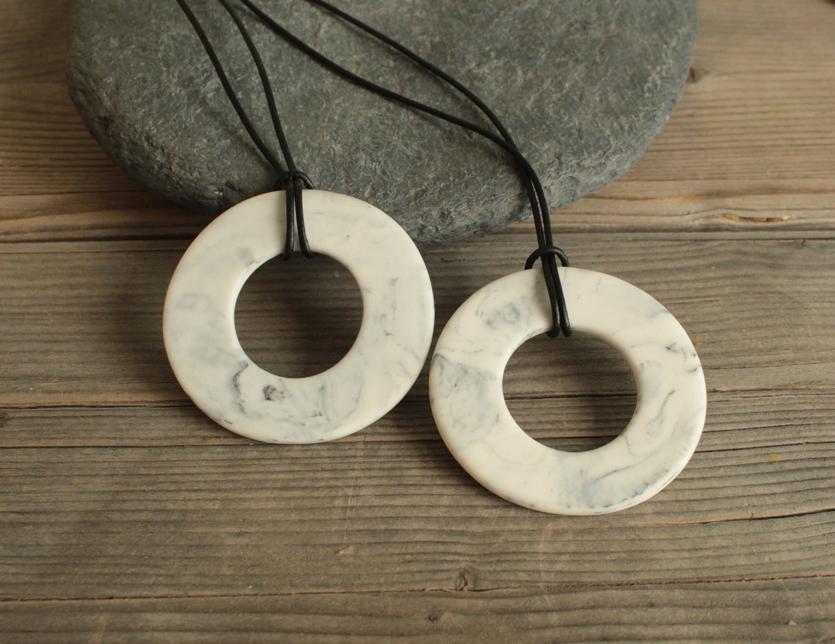 Marble porcelain necklace with leather cord - black large