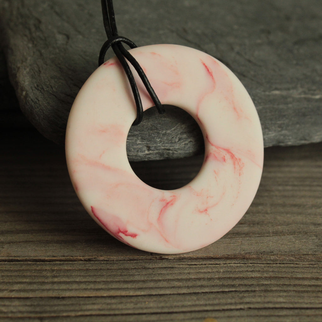 Marble porcelain necklace with leather cord - red
