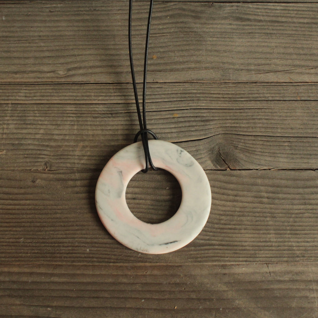 Marble porcelain necklace with leather cord - black & red