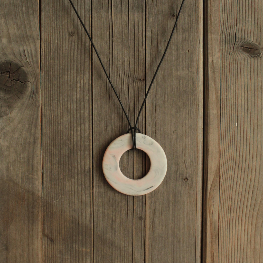 Marble porcelain necklace with leather cord - black & red