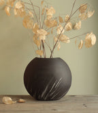Comet rain vase