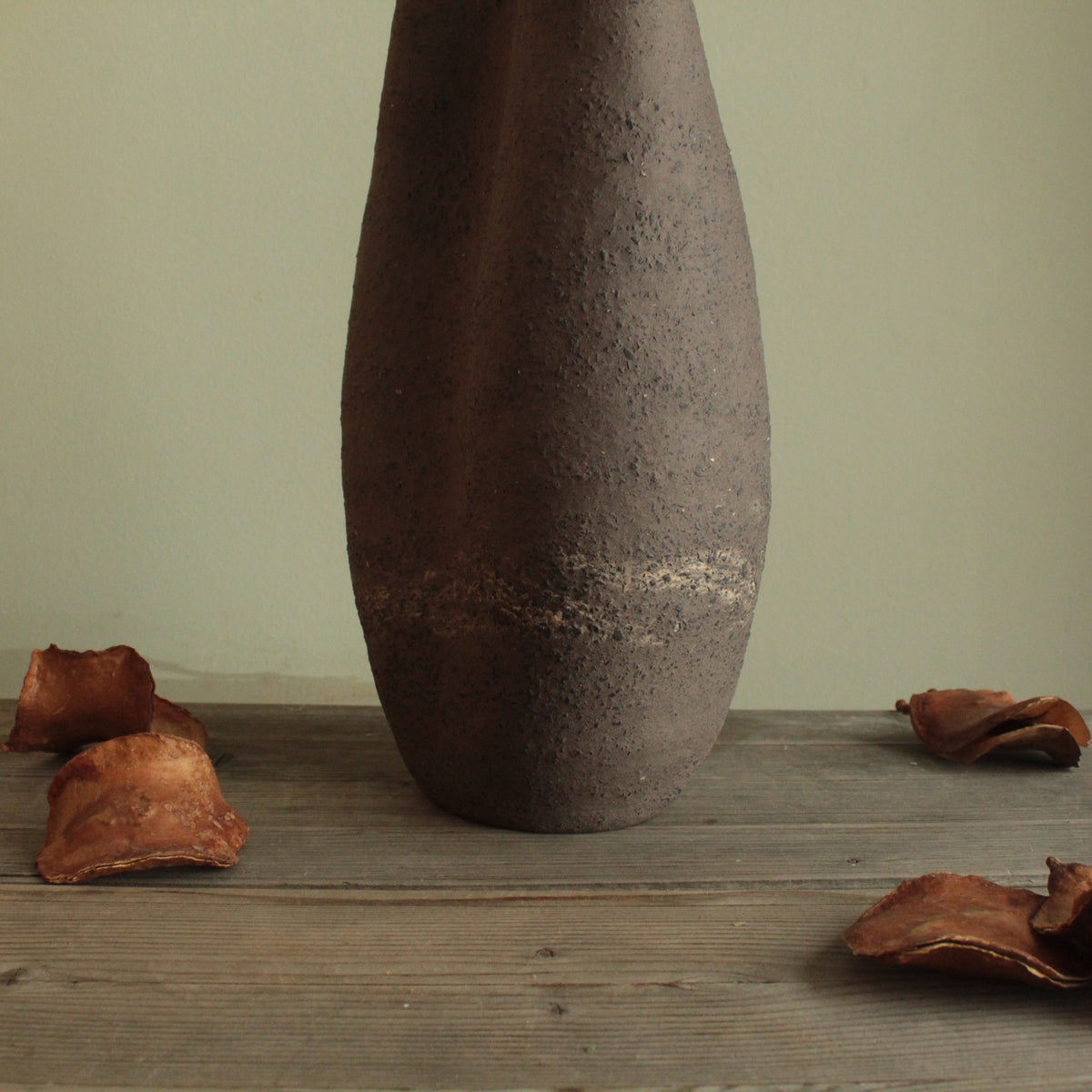 Menhir vase
