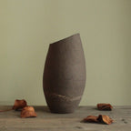 Menhir vase