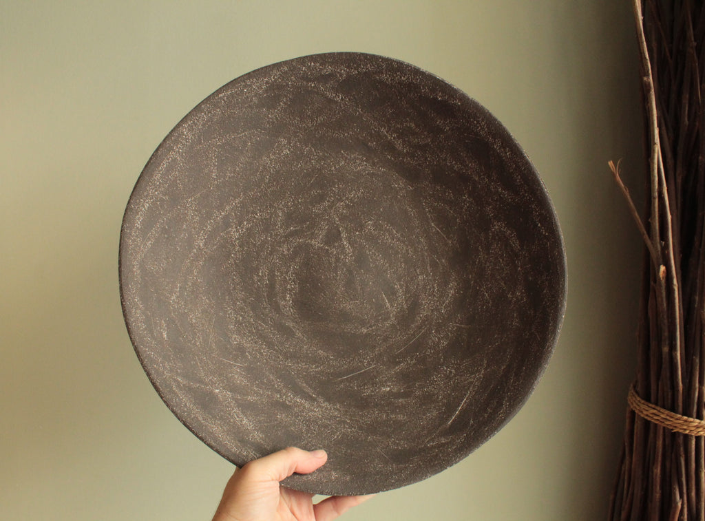 Brown and white decorative platter/bowl