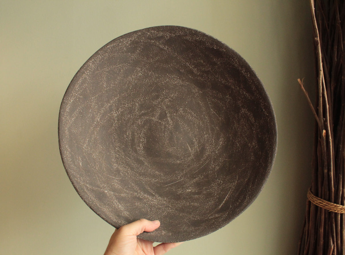Brown and white decorative platter/bowl