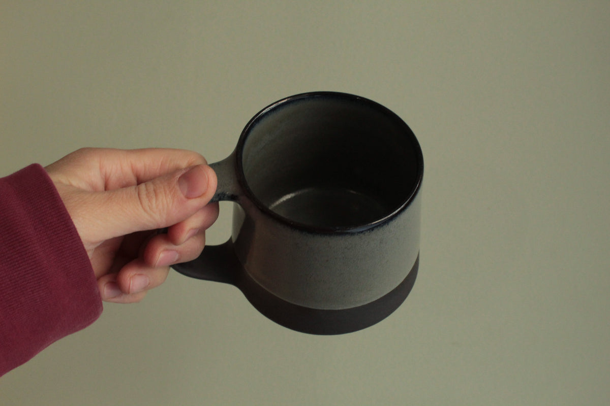 200ml Dark sage mug