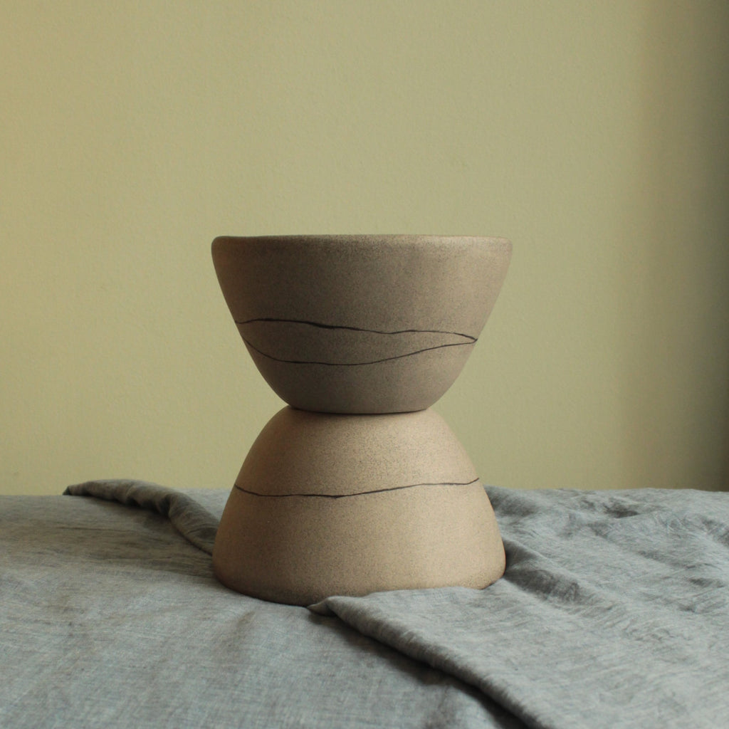 Black line bowl