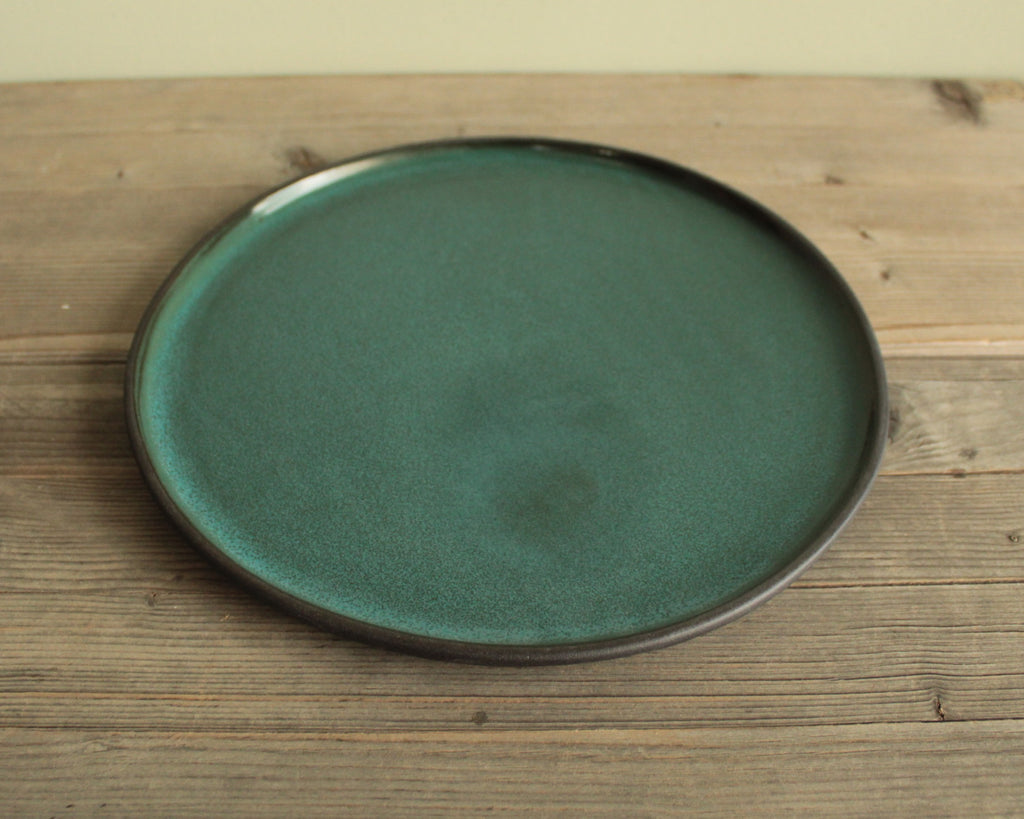 Botanical green dinner plate