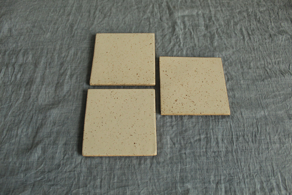 Coaster / Souver (speckled white)