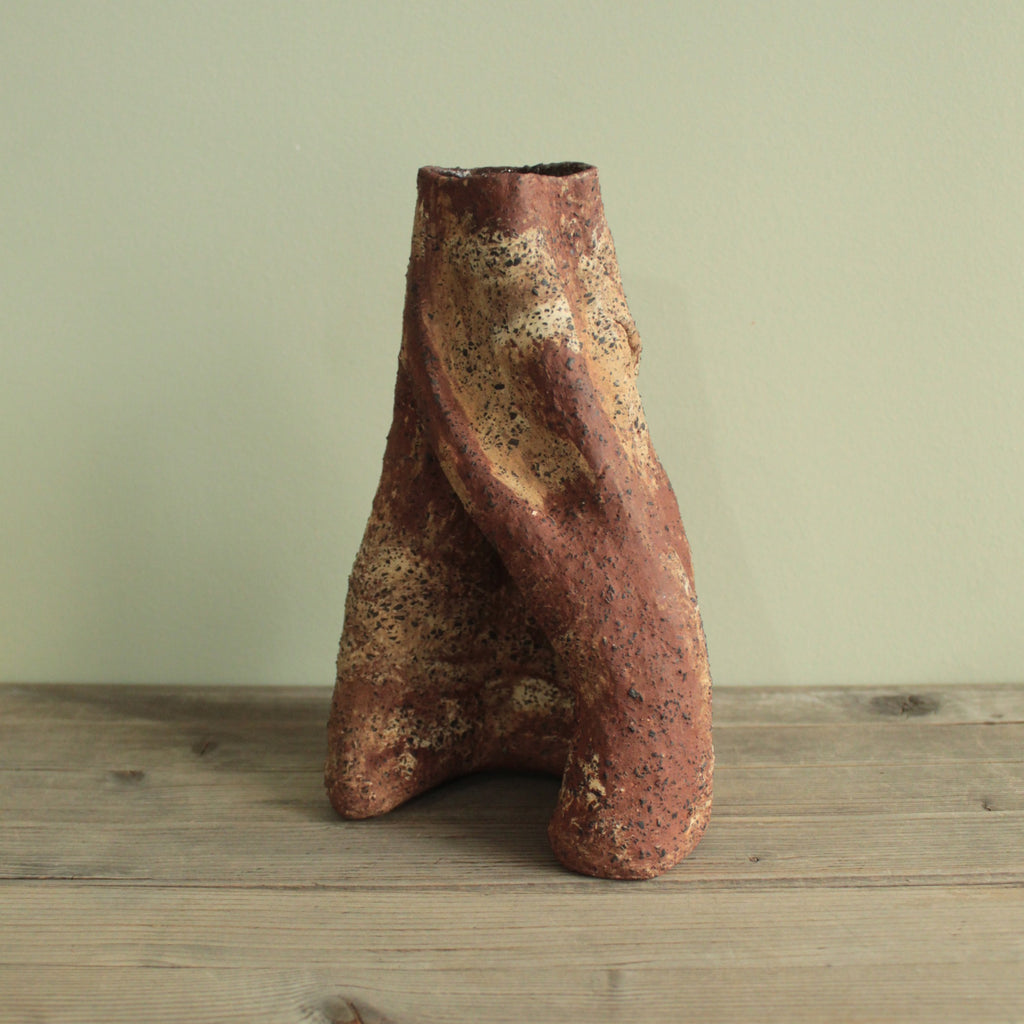 Red cave vase