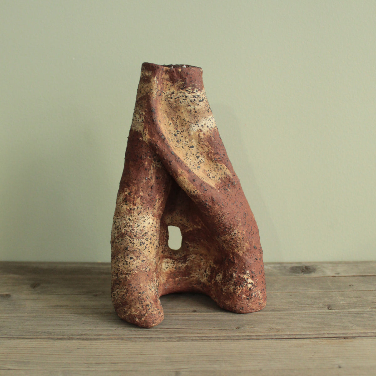 Red cave vase