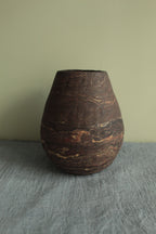 Drop geology vase