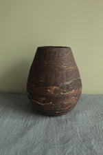 Load image into Gallery viewer, Drop geology vase
