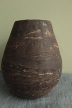 Drop geology vase