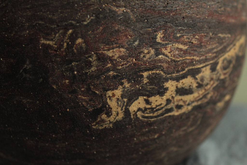 Drop geology vase