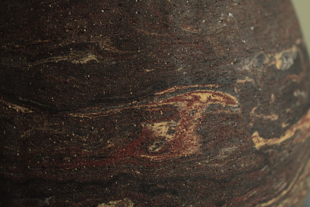 Drop geology vase