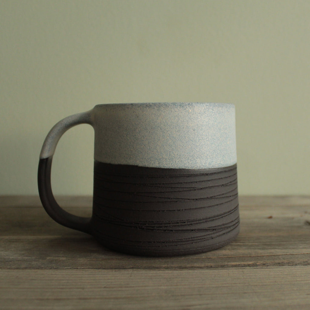 300ml Textured ice white mug